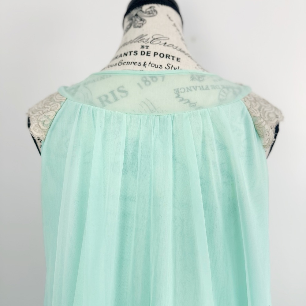 Vintage 1960’s Babydoll and Robe Peignoir Set - Picture 5 of 14